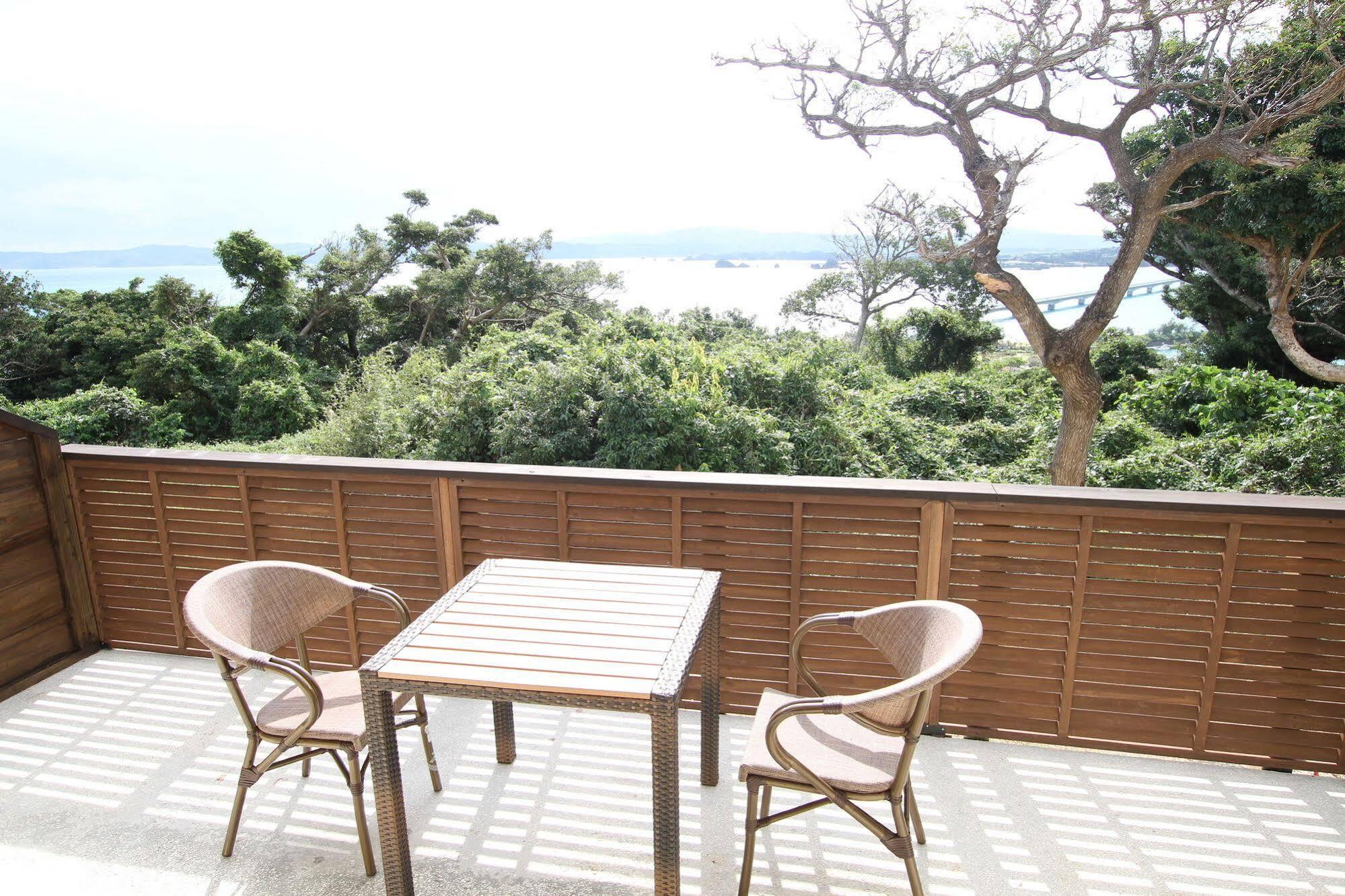Hotel Ocean Hills Kouri Nakijin Exteriér fotografie