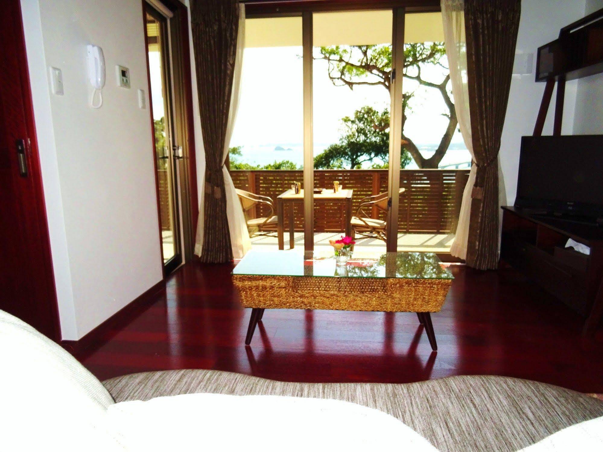 Hotel Ocean Hills Kouri Nakijin Exteriér fotografie